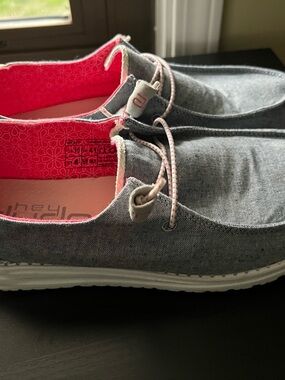 Hey Dude Jean colored with pink and white floral interior